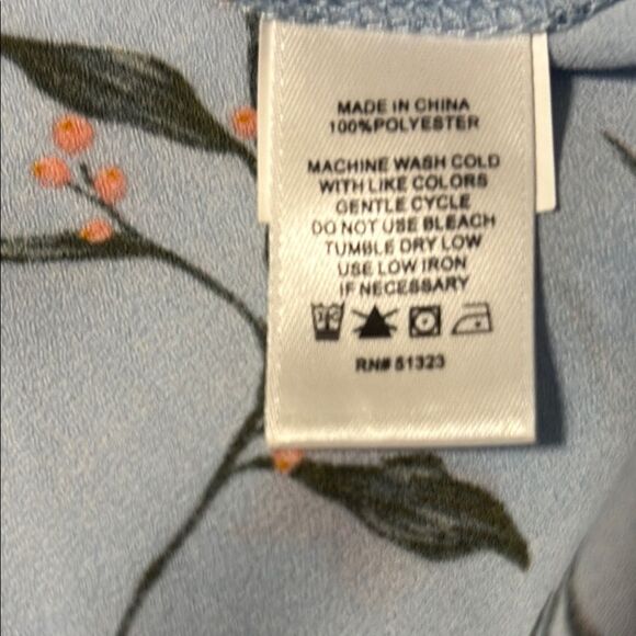 CeCe Pink and Blue Relaxed Tie sleeves Blouse - Picture 7 of 9